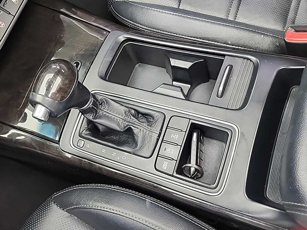 KIA Sorento - Vista 8