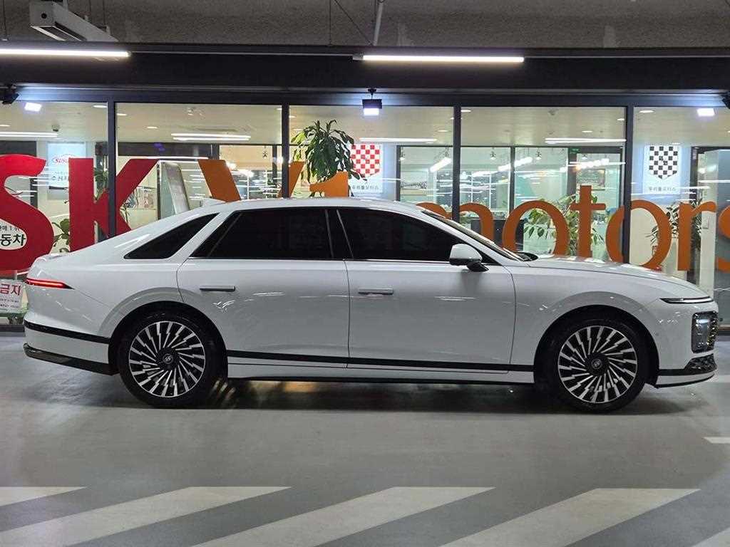 HYUNDAI Grandeur - Vista 3