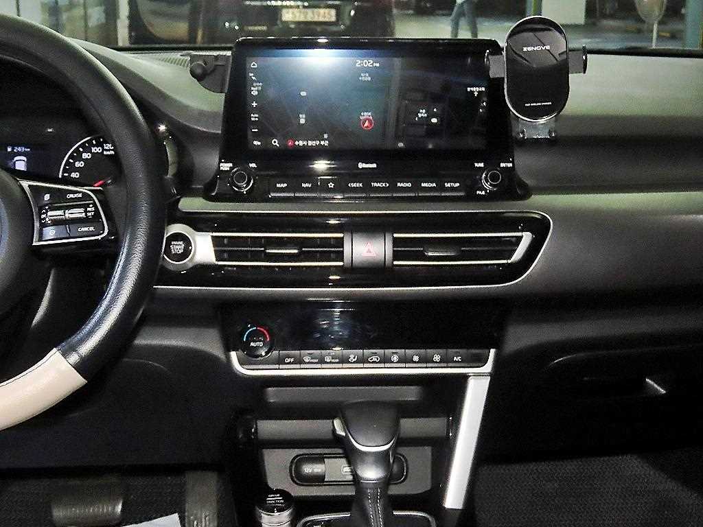 KIA Seltos - Vista 11