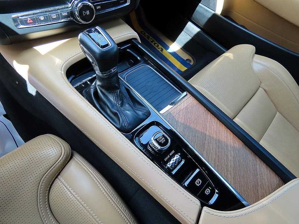 Volvo S90 - Vista 11