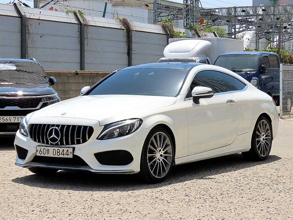 Mercedes Benz C Class - Vista 2
