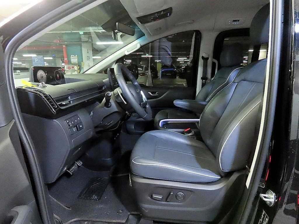 HYUNDAI Staria - Vista 6