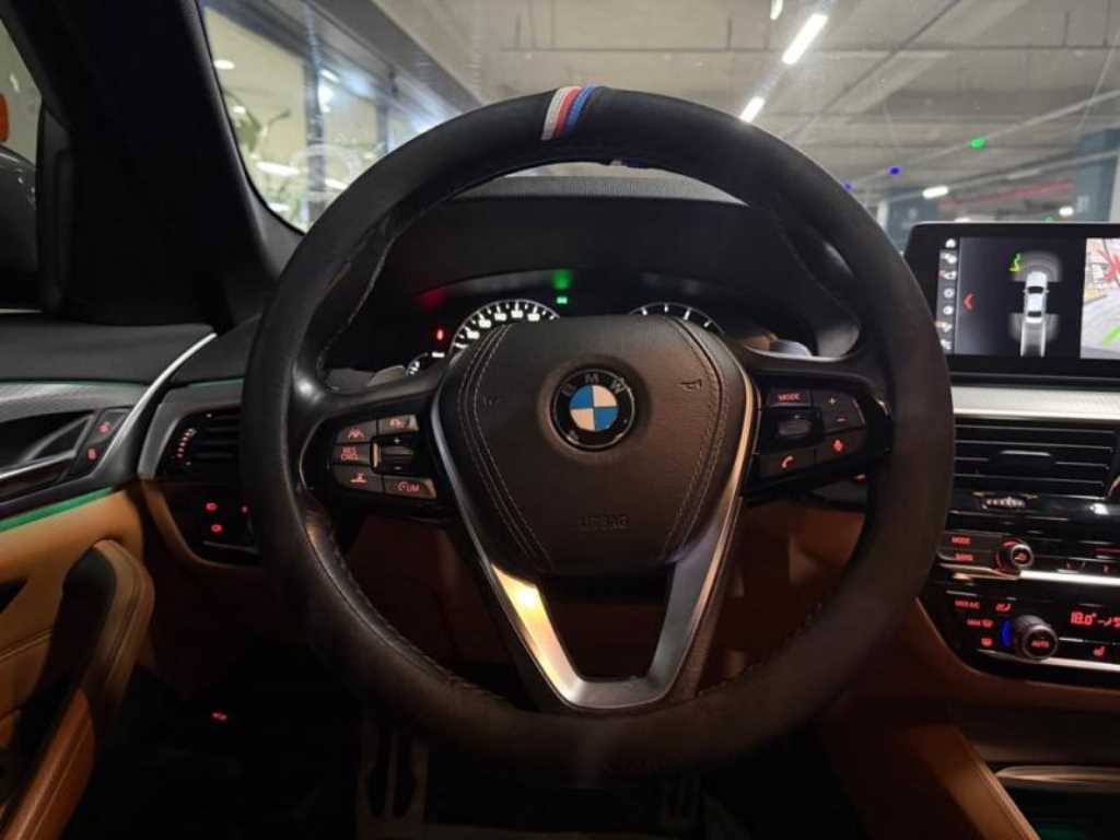 BMW 5 Series - Vista 8