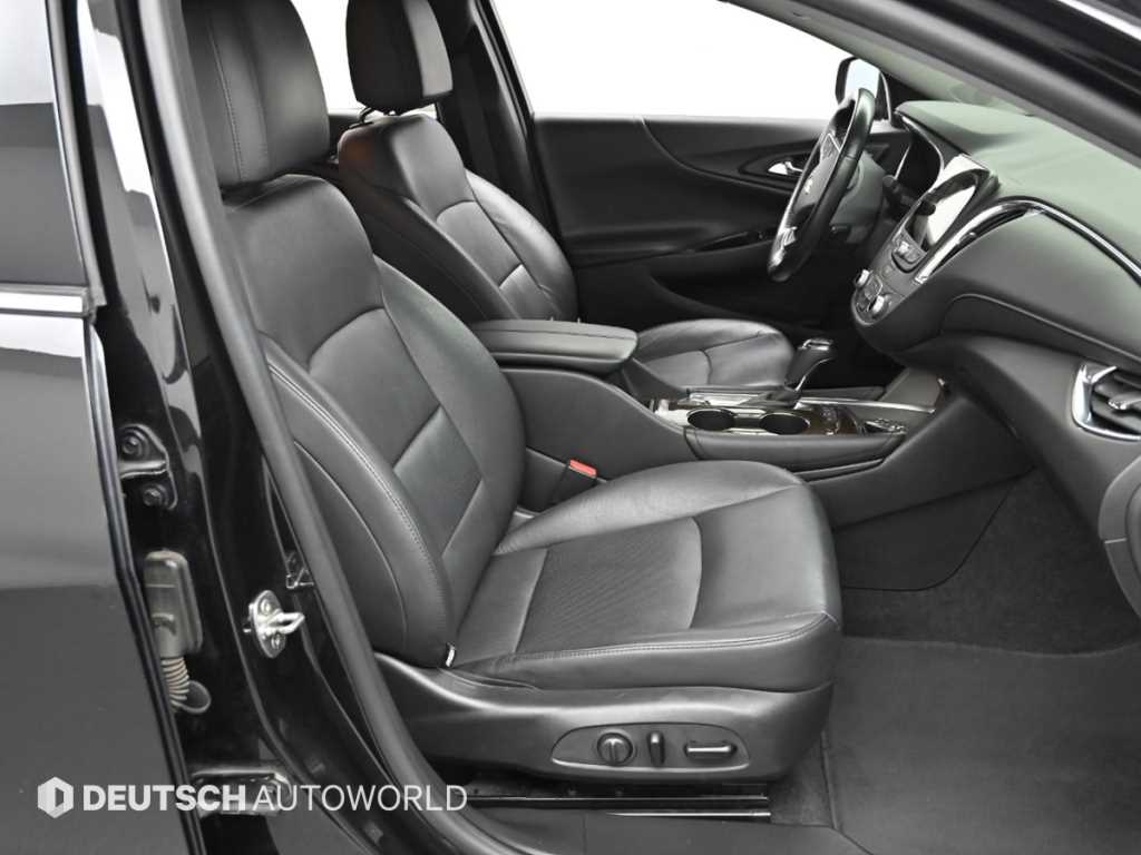 Chevrolet Malibu - Vista 10
