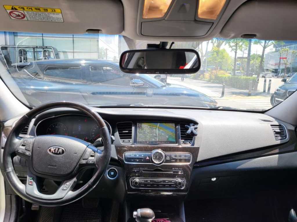 KIA K7 - Vista 5