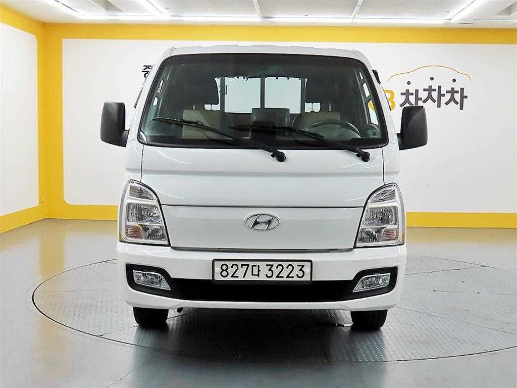 Small Truck Cargo (small) 2023 Blanco - Importación desde Corea - HF Imports Iquique - Foto 1