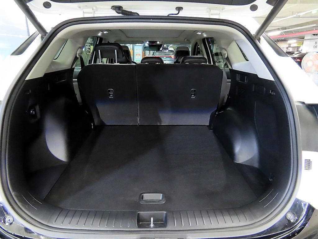 KIA Sportage 2023 Blanco - Importación desde Corea - HF Imports Iquique - Foto 16