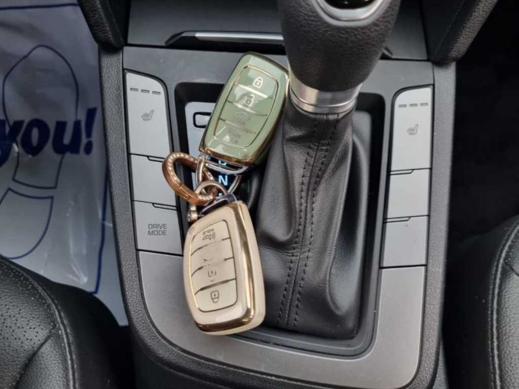 HYUNDAI Avante 2017 Blanco - Importación desde Corea - HF Imports Iquique - Foto 18