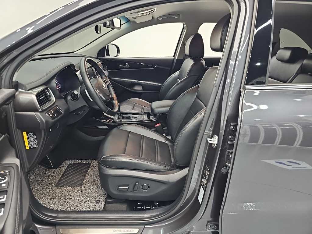 KIA Sorento - Vista 11