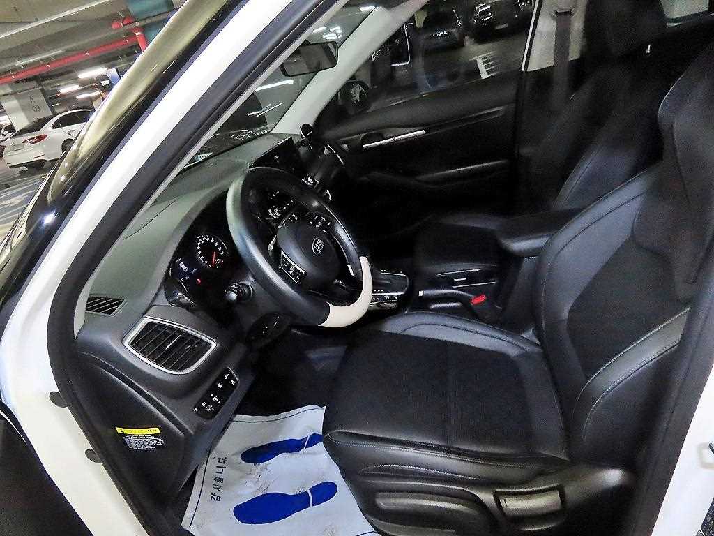KIA Seltos - Vista 6
