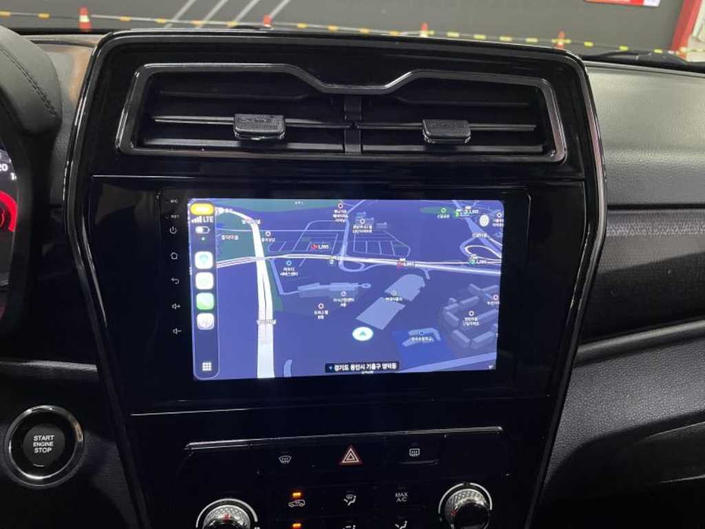 Ssangyong Tivoli - Vista 9