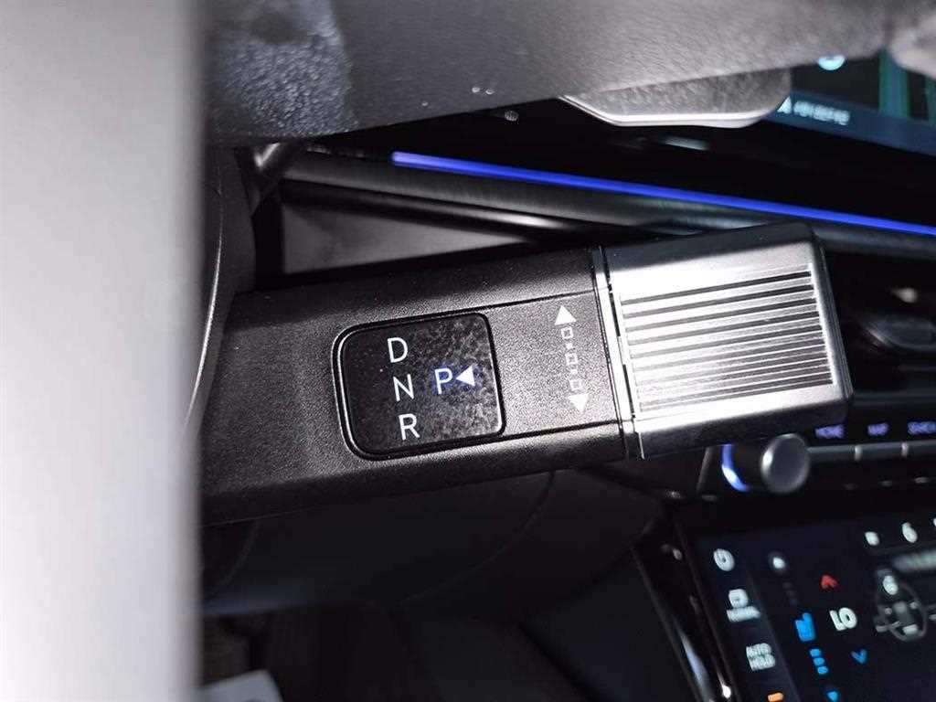 HYUNDAI Grandeur - Vista 11