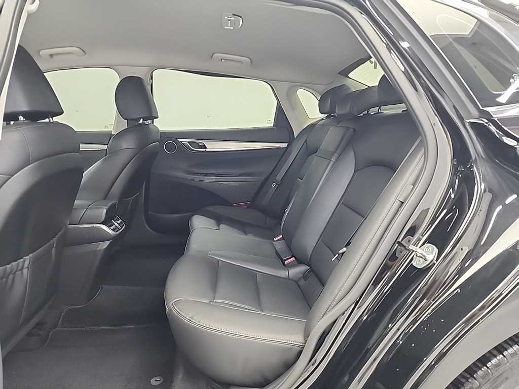 HYUNDAI Grandeur - Vista 12