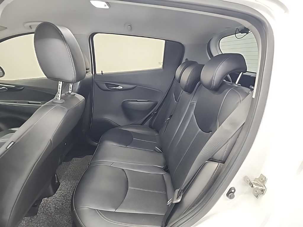Chevrolet Spark 2018 Blanco - Importación desde Corea - HF Imports Iquique - Foto 13