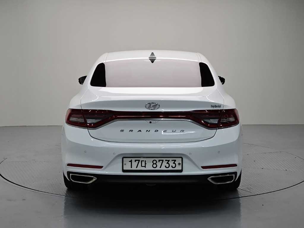 HYUNDAI Grandeur - Vista 3