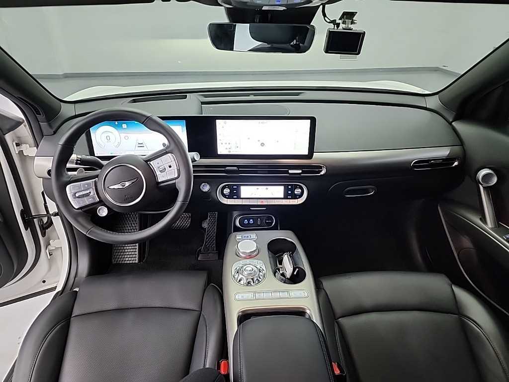 Genesis GV60 - Vista 7