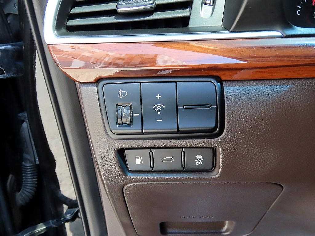 KIA K7 - Vista 12