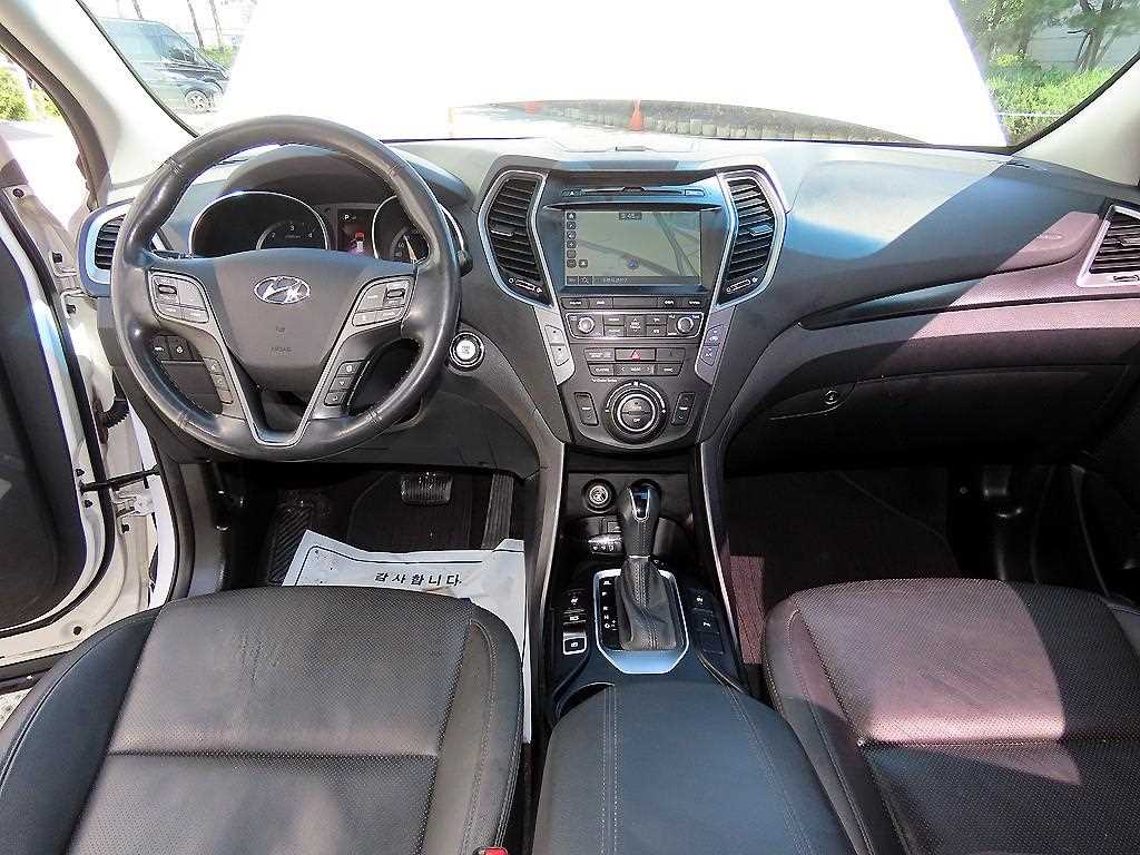 HYUNDAI Santa Fe - Vista 7
