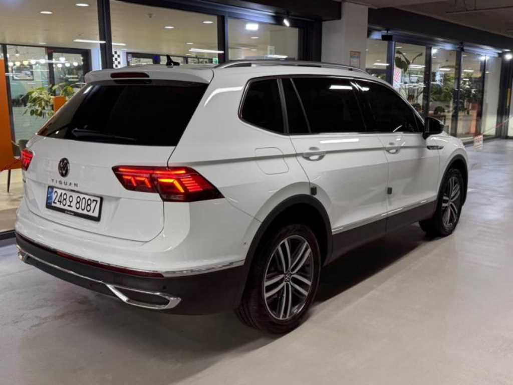 Volkswagen Tiguan - Vista 4
