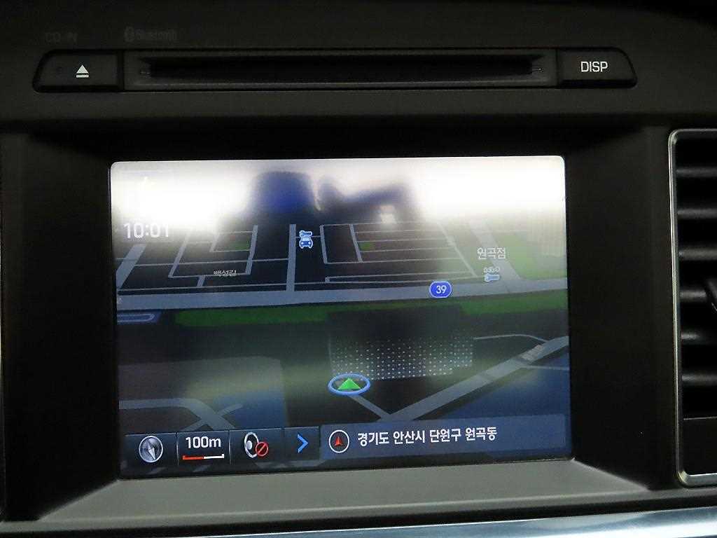 HYUNDAI Sonata - Vista 9