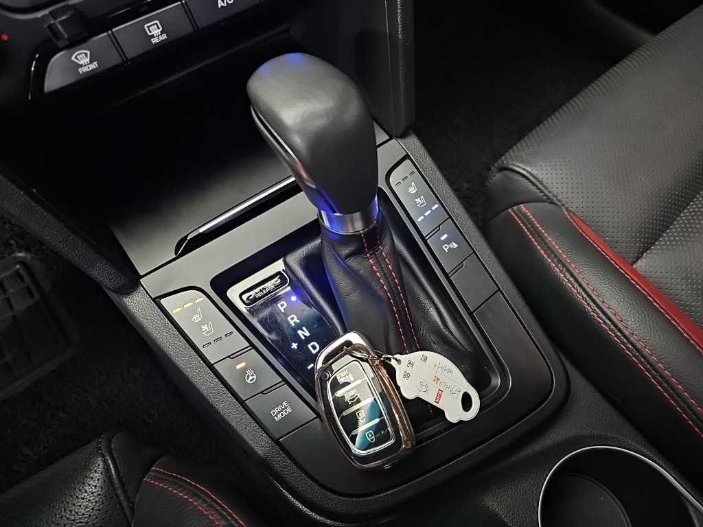 HYUNDAI Avante - Vista 8