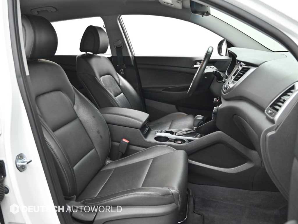 HYUNDAI Tucson - Vista 9
