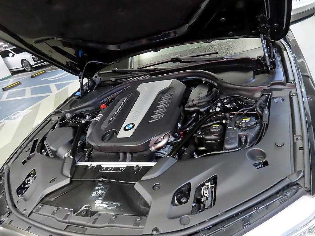BMW 5 Series 2019 Negro - Importación desde Corea - HF Imports Iquique - Foto 19