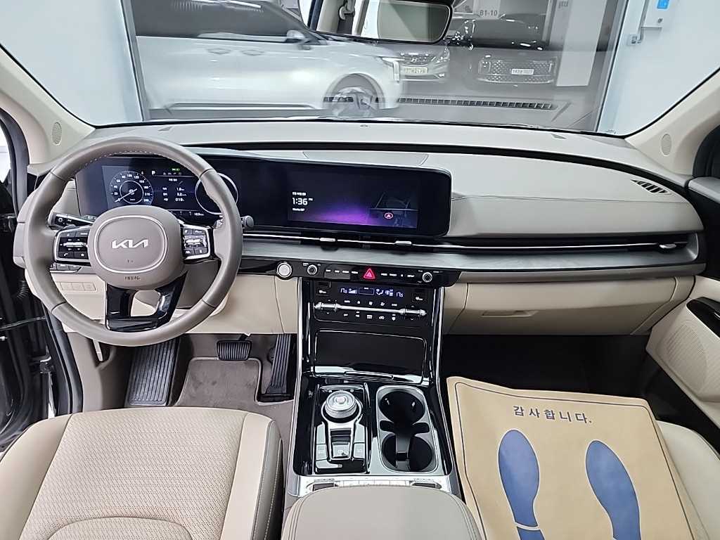 KIA Carnival - Vista 7