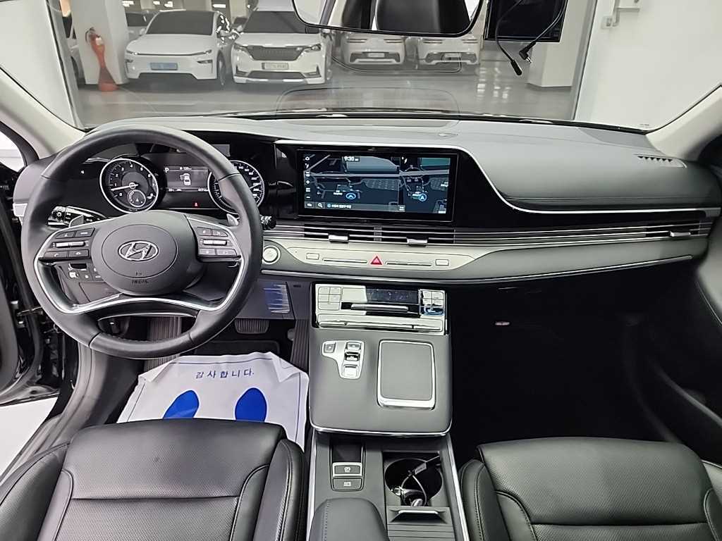 HYUNDAI Grandeur - Vista 7