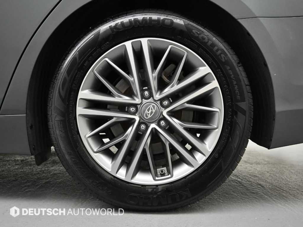 HYUNDAI Grandeur - Vista 5