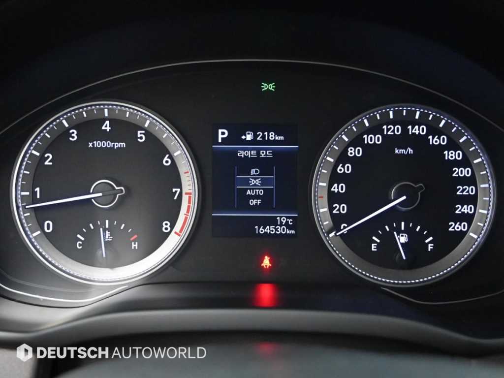 HYUNDAI Grandeur - Vista 8