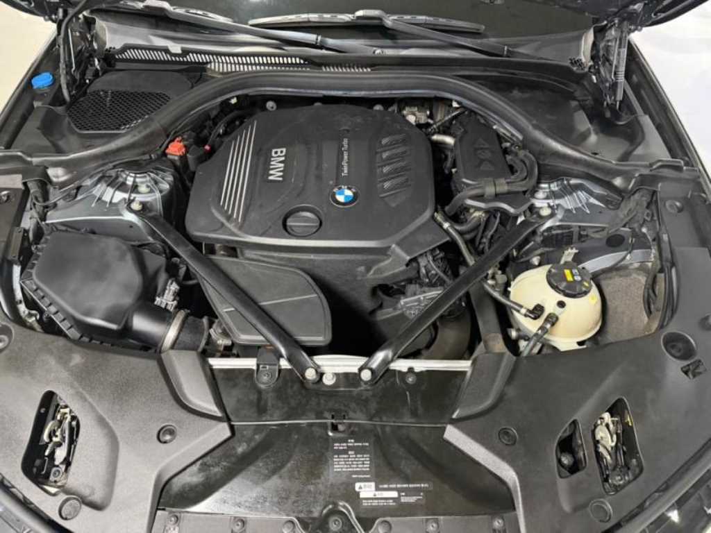 BMW 5 Series 2018 Gris - Importación desde Corea - HF Imports Iquique - Foto 19