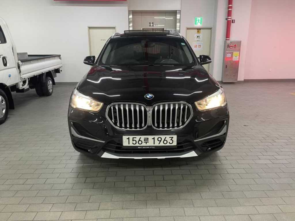 BMW X1 2022 Negro - Importación desde Corea - HF Imports Iquique - Foto 1