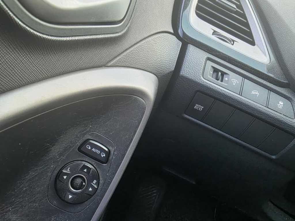HYUNDAI Santa Fe - Vista 9
