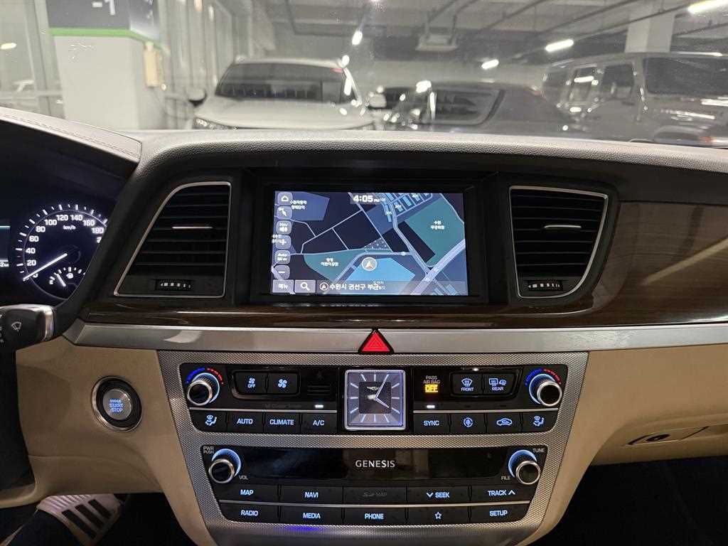 Genesis G80 2019 Blanco - Importación desde Corea - HF Imports Iquique - Foto 15