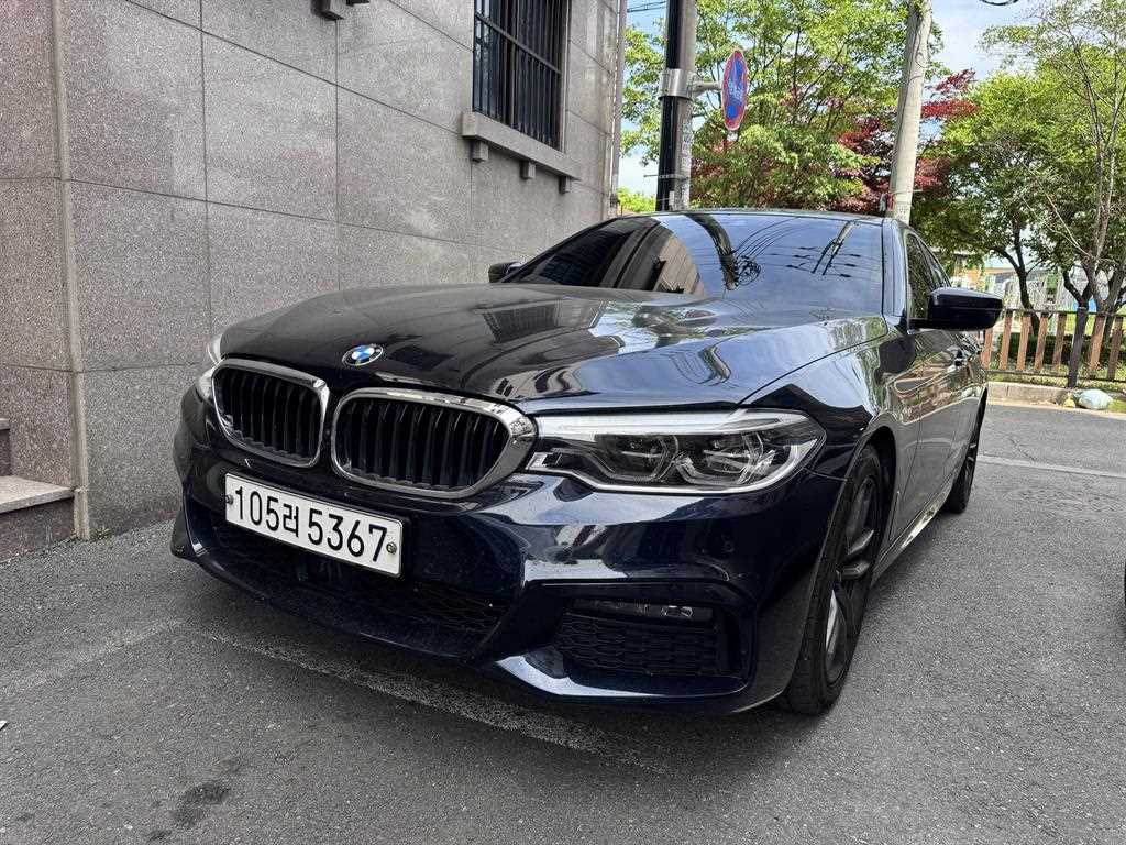 BMW 5 Series 2020 Negro - Importación desde Corea - HF Imports Iquique - Foto 1