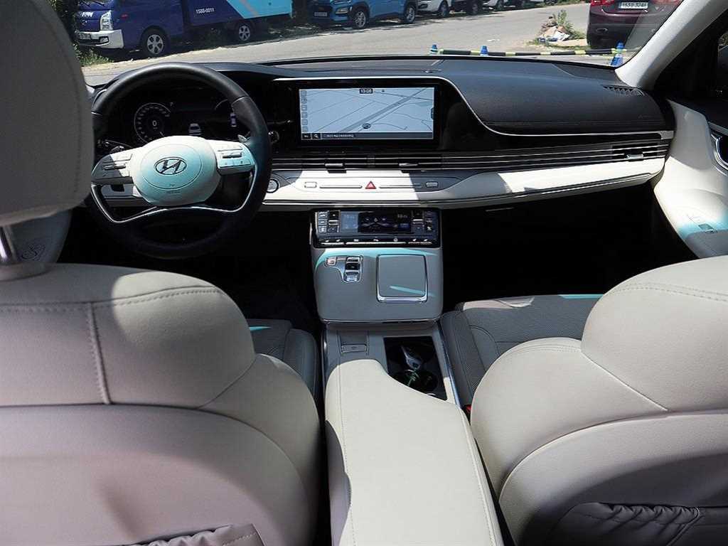 HYUNDAI Grandeur - Vista 5