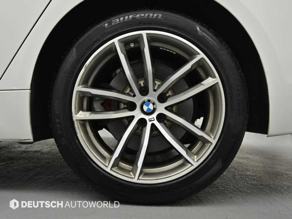 BMW 5 Series - Vista 5