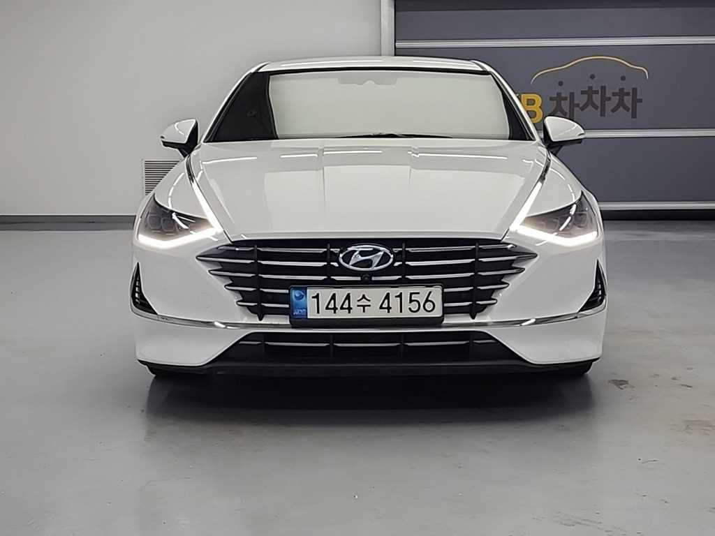 HYUNDAI Sonata - Vista 2