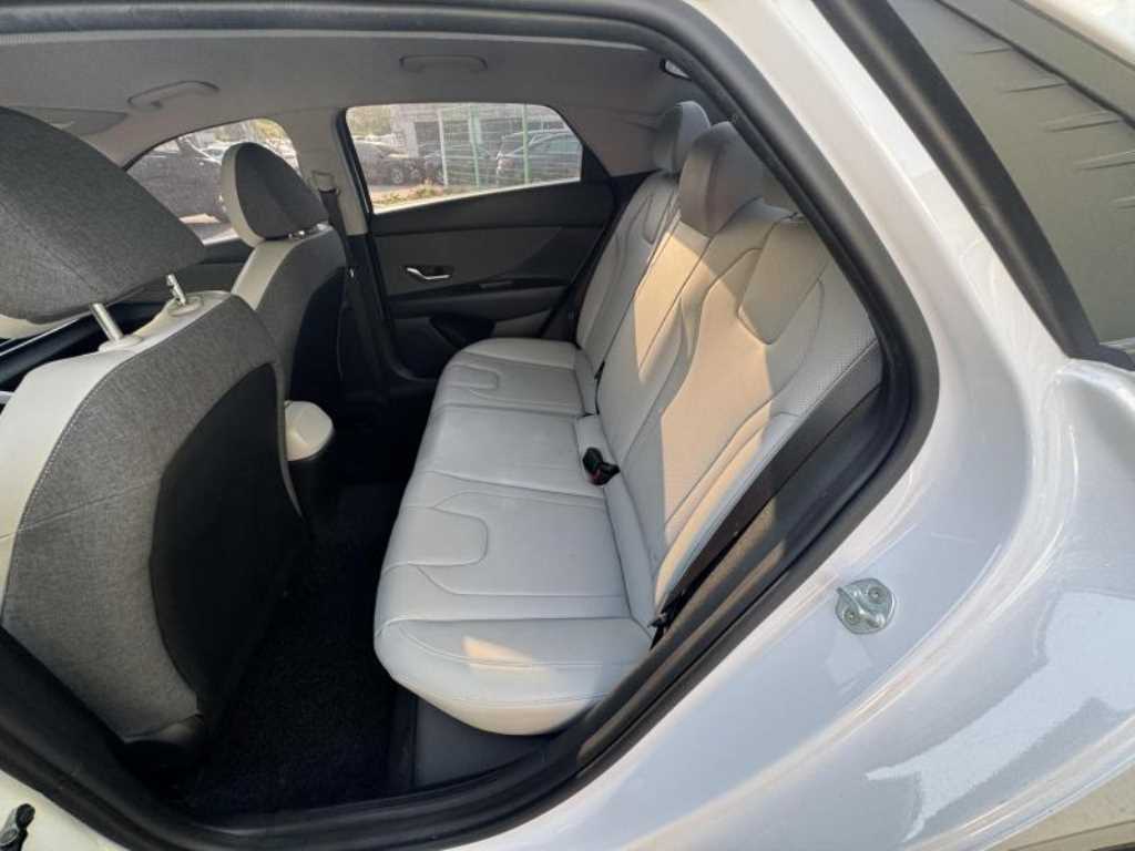 HYUNDAI Avante 2021 Blanco - Importación desde Corea - HF Imports Iquique - Foto 13