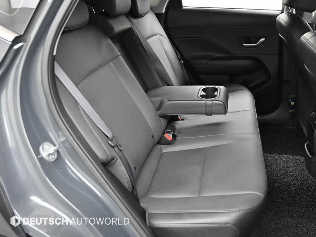 HYUNDAI Kona - Vista 12