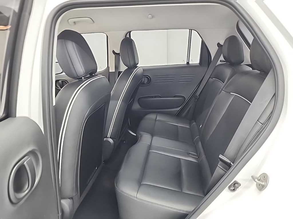 HYUNDAI Casper - Vista 12
