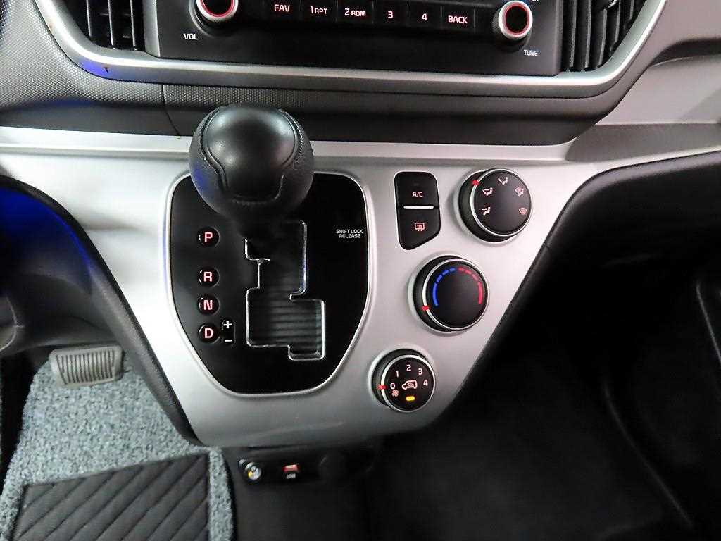 KIA Ray - Vista 10