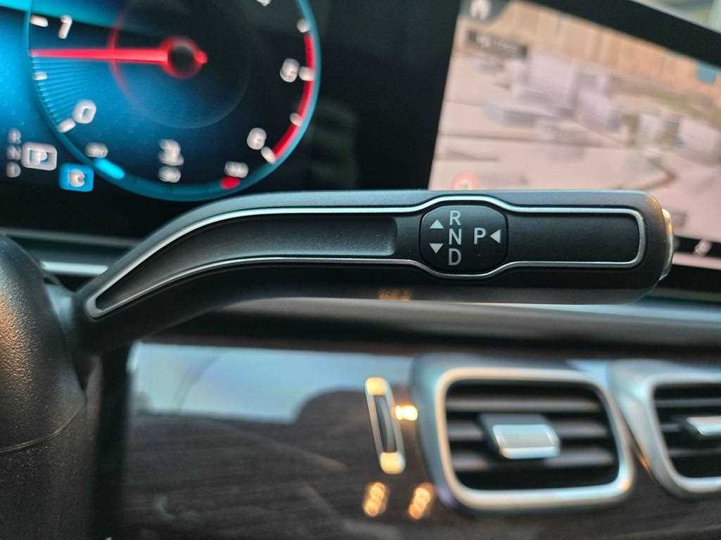 Mercedes Benz GLE Class - Vista 11