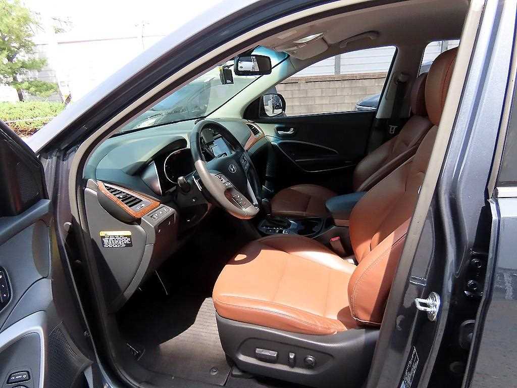 HYUNDAI Maxcruz - Vista 5