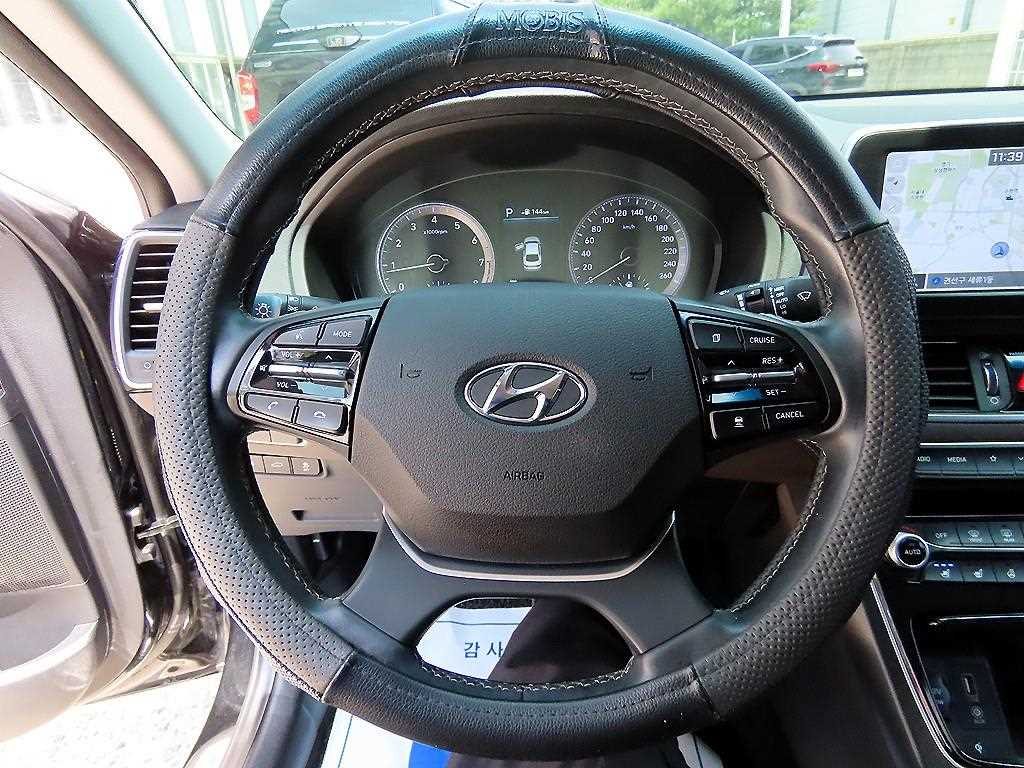 HYUNDAI Grandeur - Vista 8