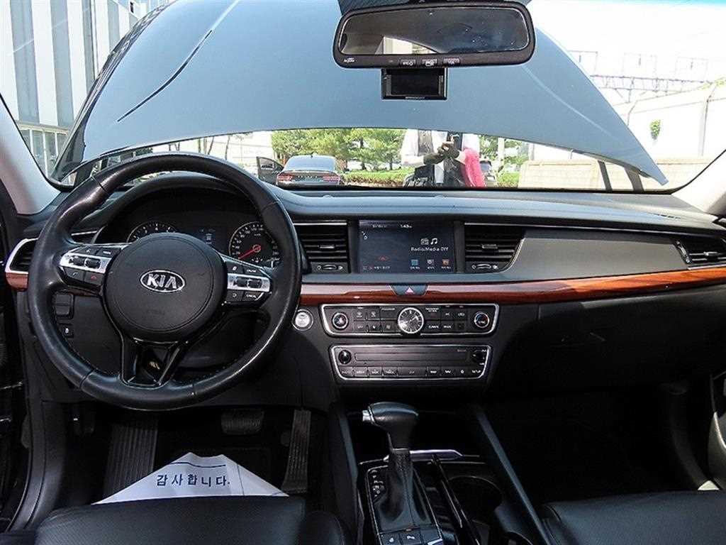 KIA K7 - Vista 7