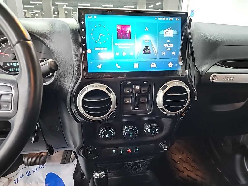 Jeep Wrangler - Vista 10