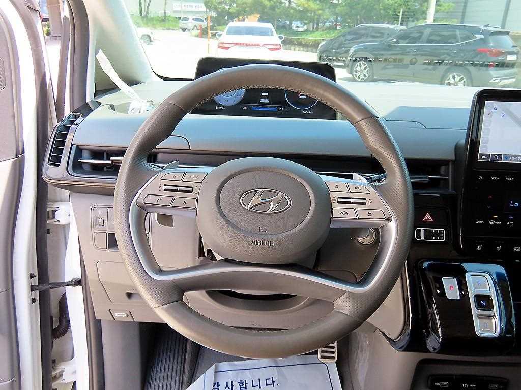 HYUNDAI Staria - Vista 9