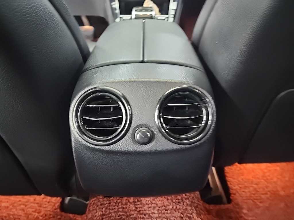 Mercedes Benz GLC Class 2018 Negro - Importación desde Corea - HF Imports Iquique - Foto 13